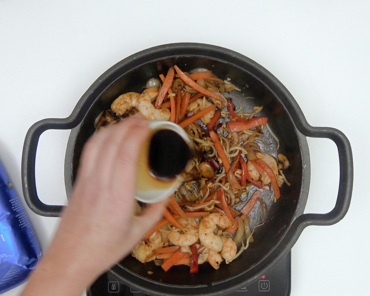 Arroz frito estilo oriental