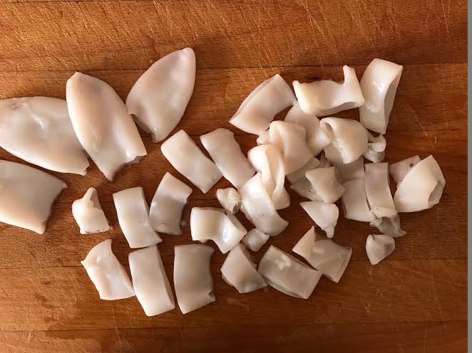 Bocata de chipirones rebozados y fritos