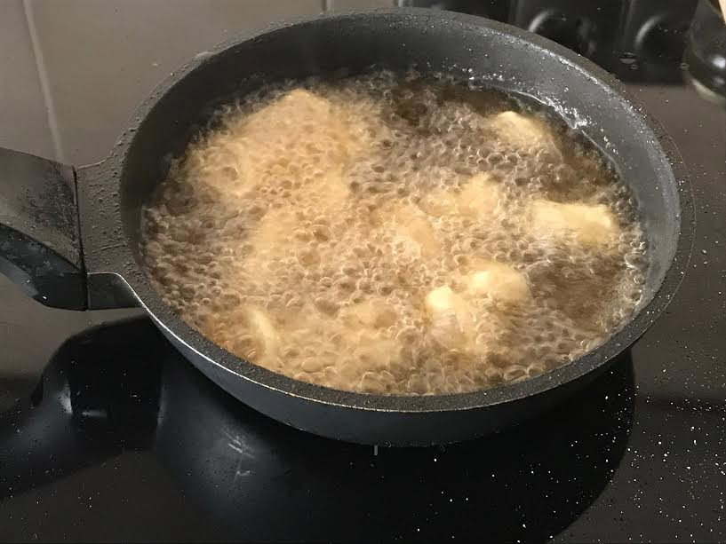 Bocata de chipirones rebozados y fritos