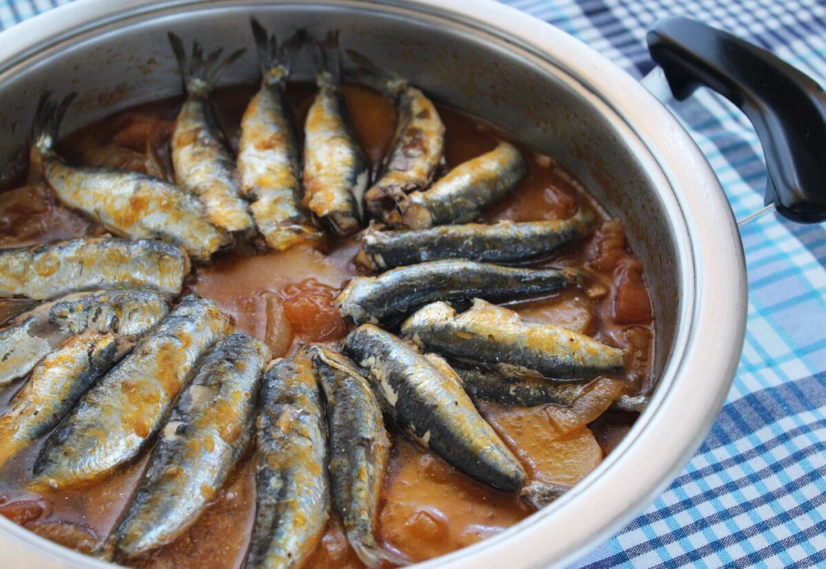 Guiso marinero de sardinas o xoubas
