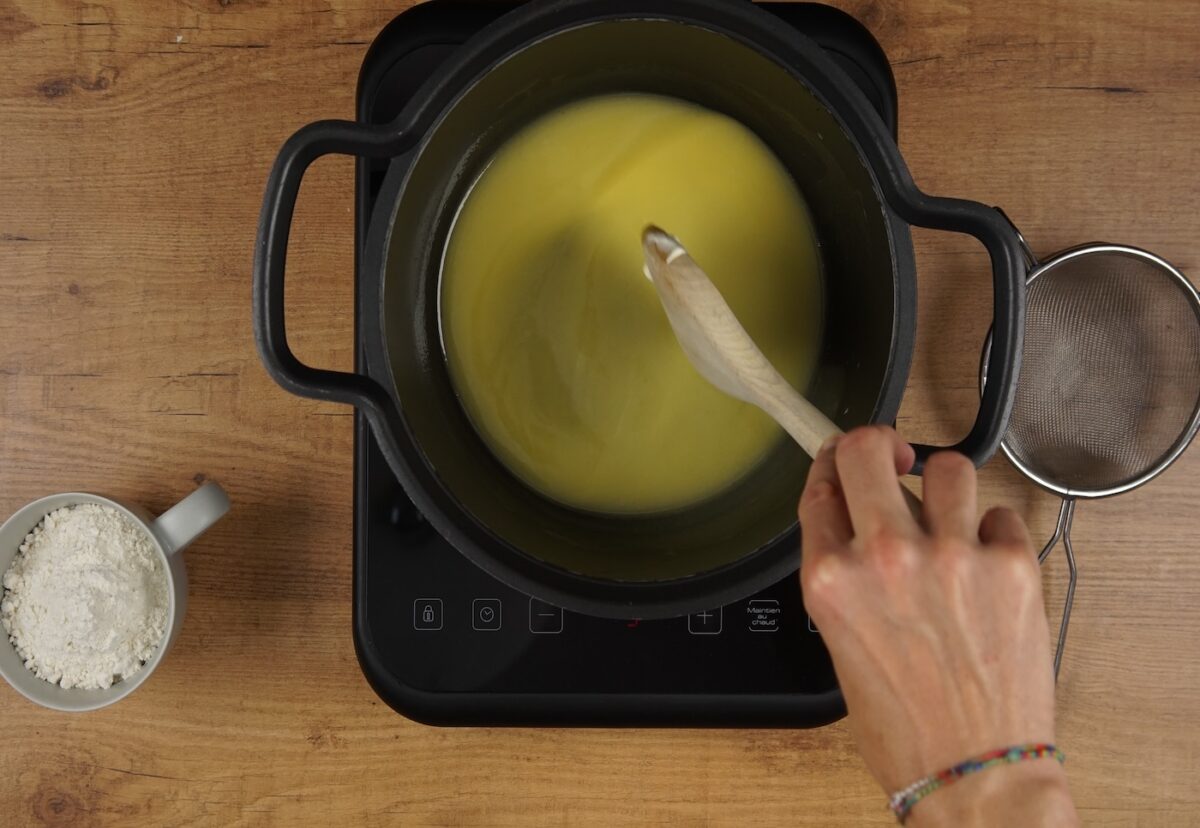 Huevos rellenos al horno con bechamel. Receta deliciosa paso a paso