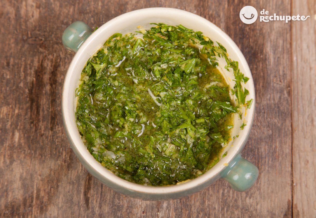 Cómo hacer salsa gremolata. Receta italiana de gremolada casera