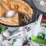 Pastel de pollo y arroz. Receta casera inglesa paso a paso
