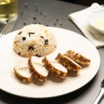 Pechuga de pavo asada con miel y mostaza con arroz basmati