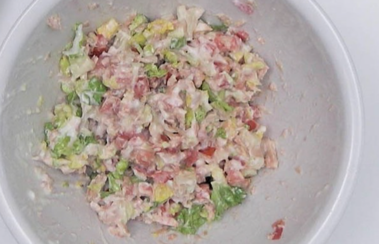 Tortilla rellena de atún