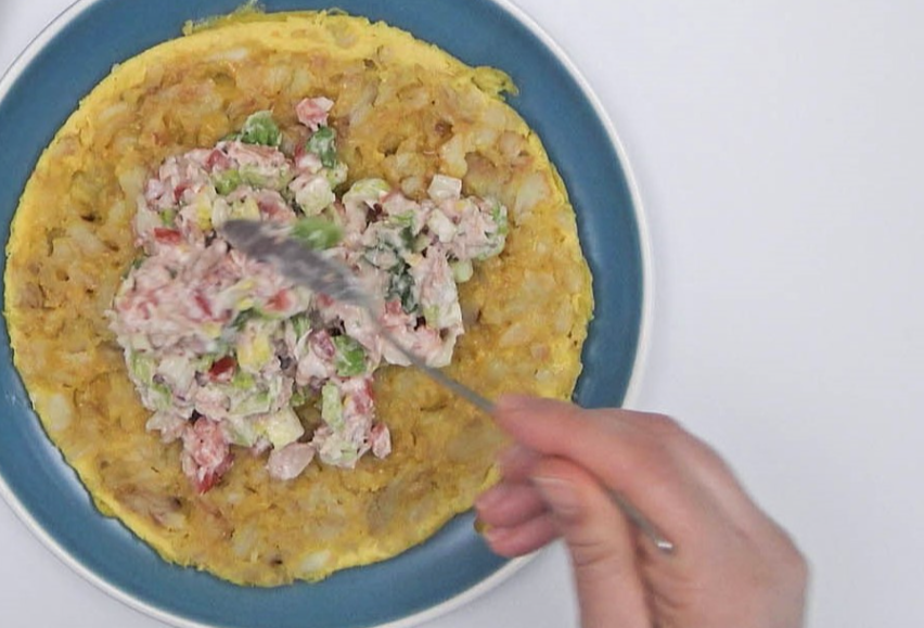 Tortilla rellena de atún