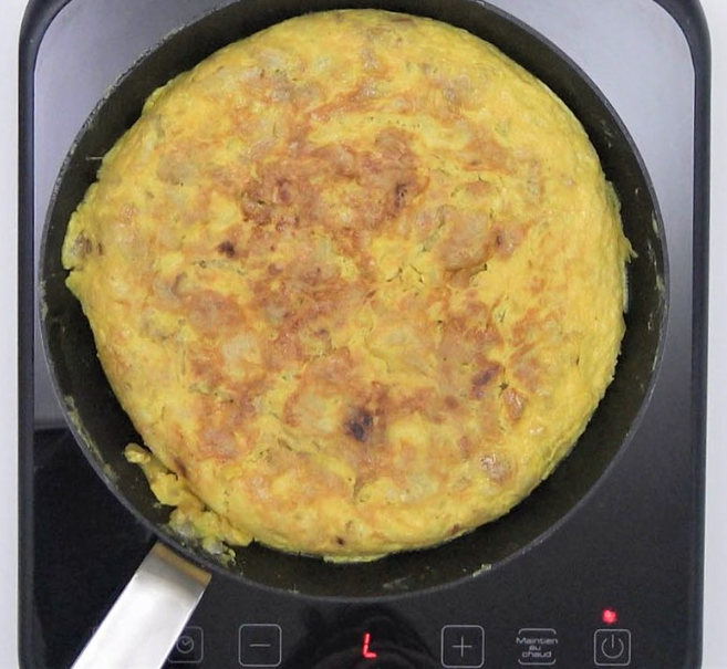 Tortilla rellena de atún