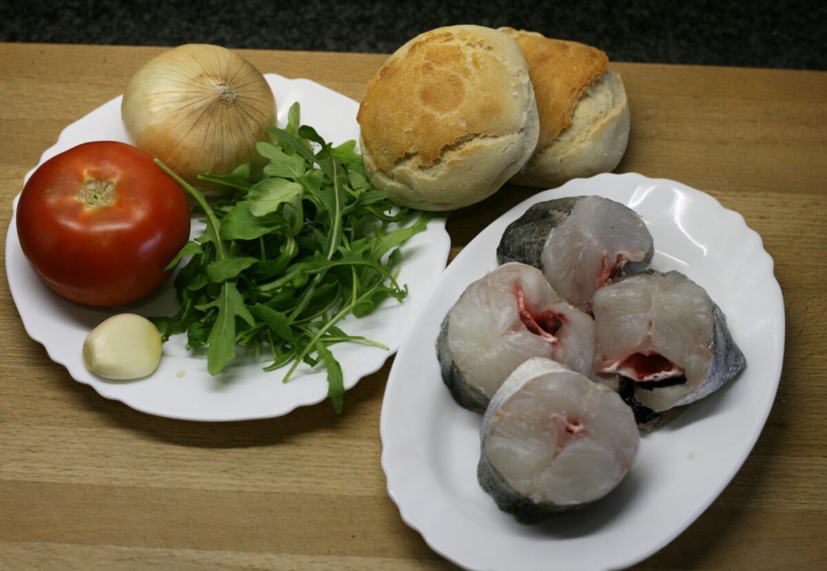 Hamburguesa de merluza. Receta fácil para los más peques