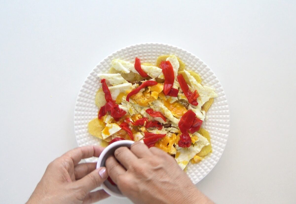 Huevos rotos con jamón. Receta fácil y deliciosa para toda la familia