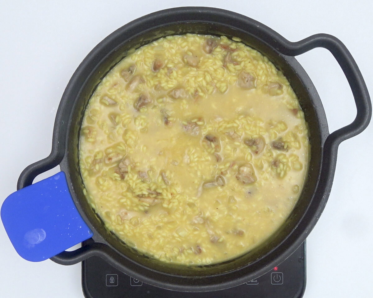 Risotto con pollo. Receta italiana paso a paso