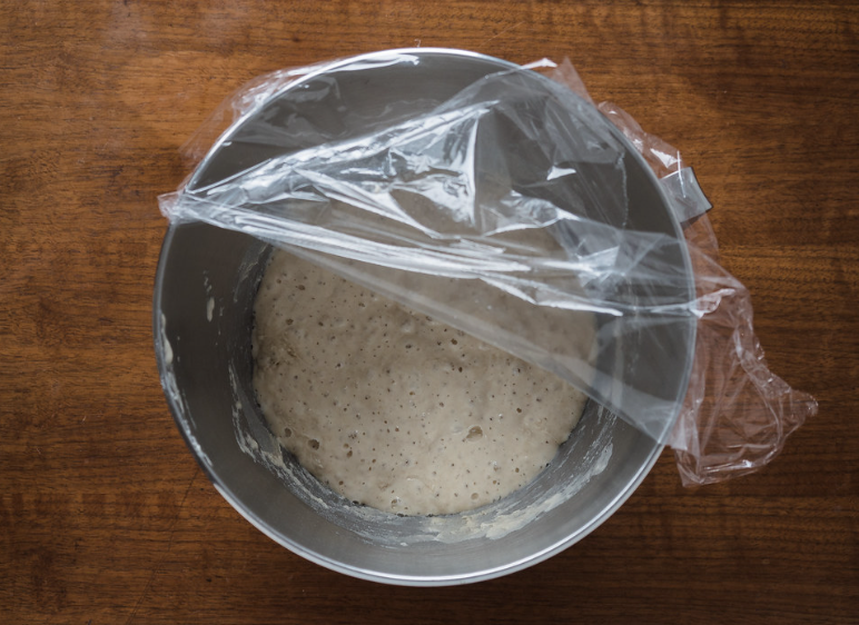 Prefermento o Poolish para hacer pan en casa