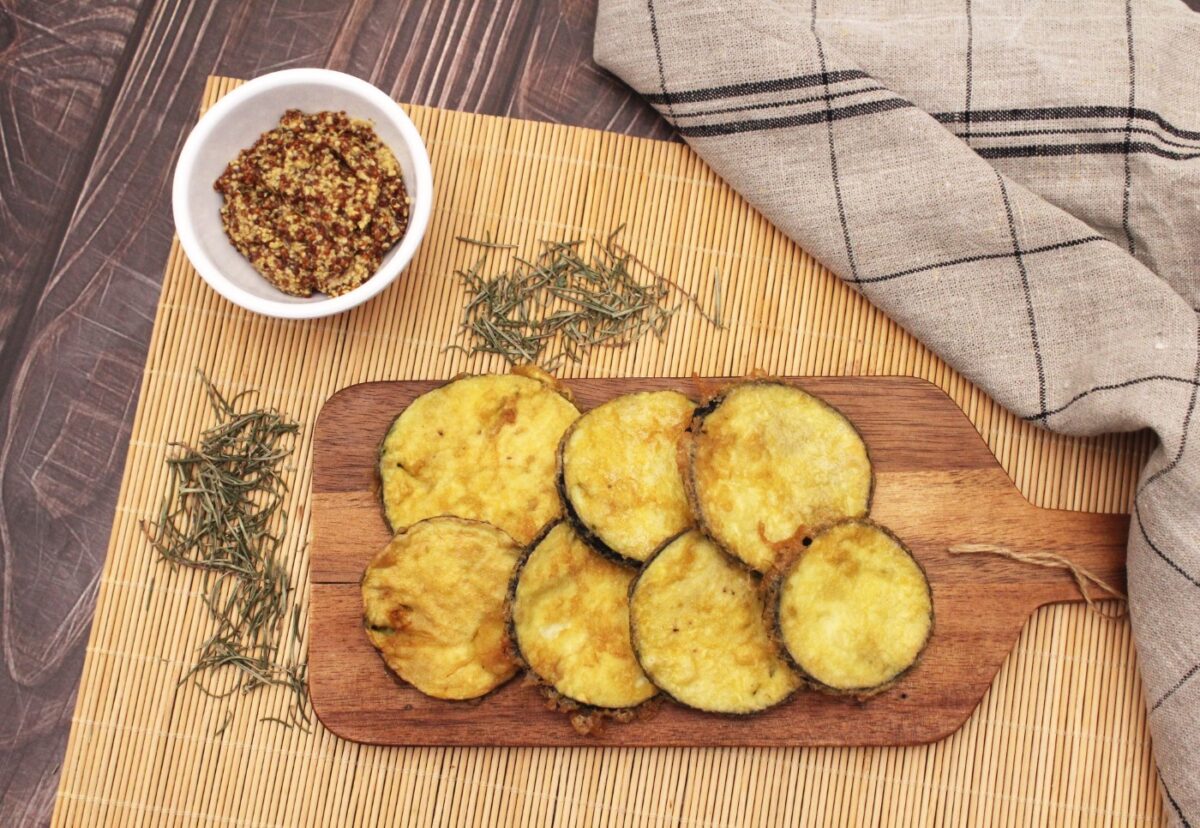 Cómo hacer berenjenas rebozadas perfectas. Receta de berenjenas crujientes y fritas