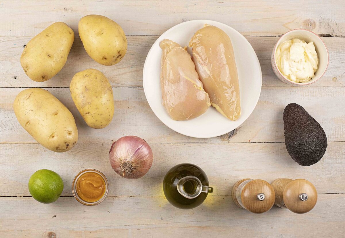 Cómo hacer causa limeña peruana de pollo. Receta tradicional paso a paso