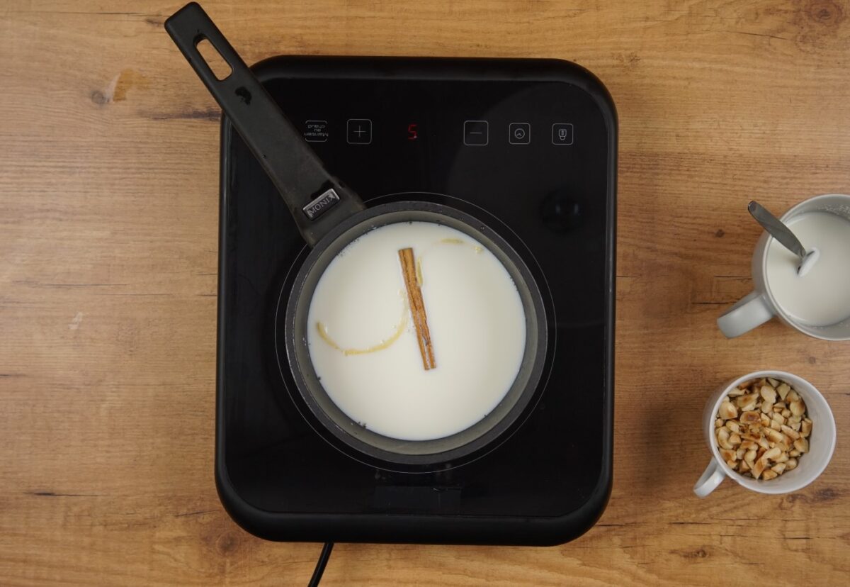 Manjar blanco o menjar blanc. Postre casero y fácil
