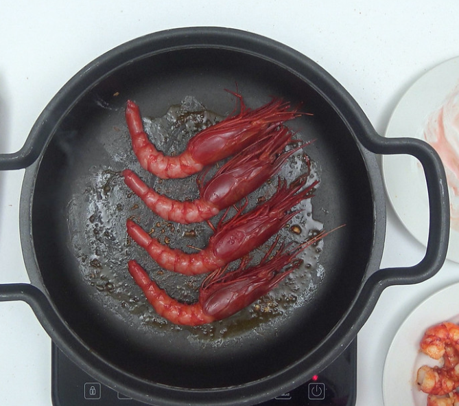 Arroz caldoso con carabineros