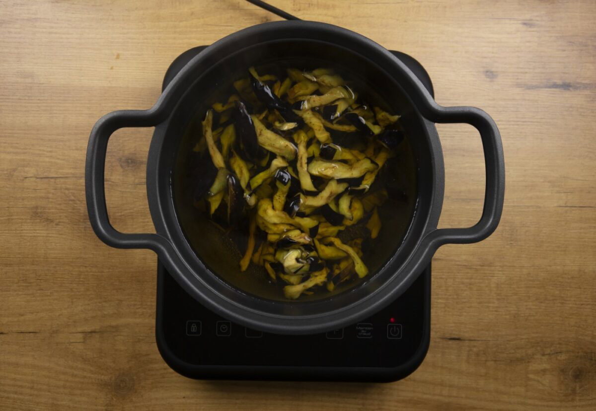Berenjenas en escabeche. Melanzane sotto'olio