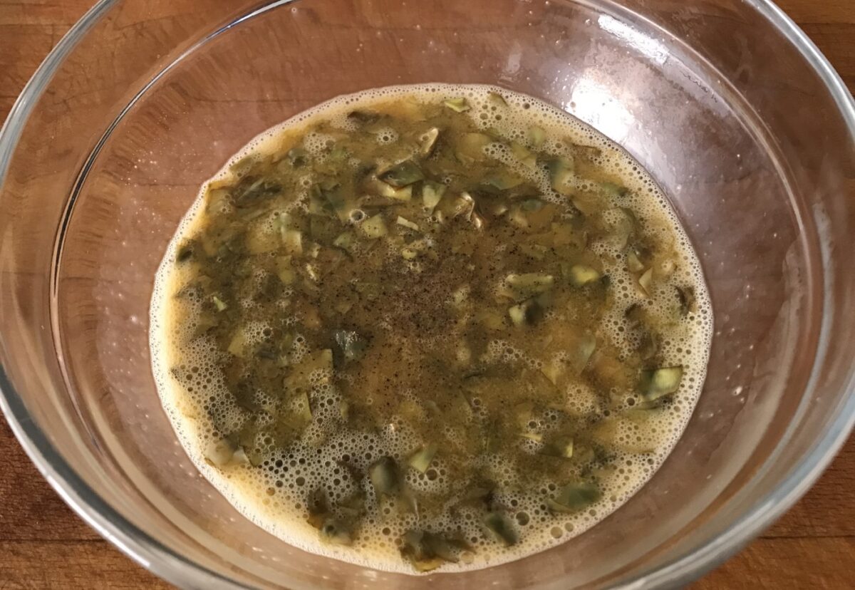 Tortilla de alcachofas. Receta fácil, sana y ligera paso a paso
