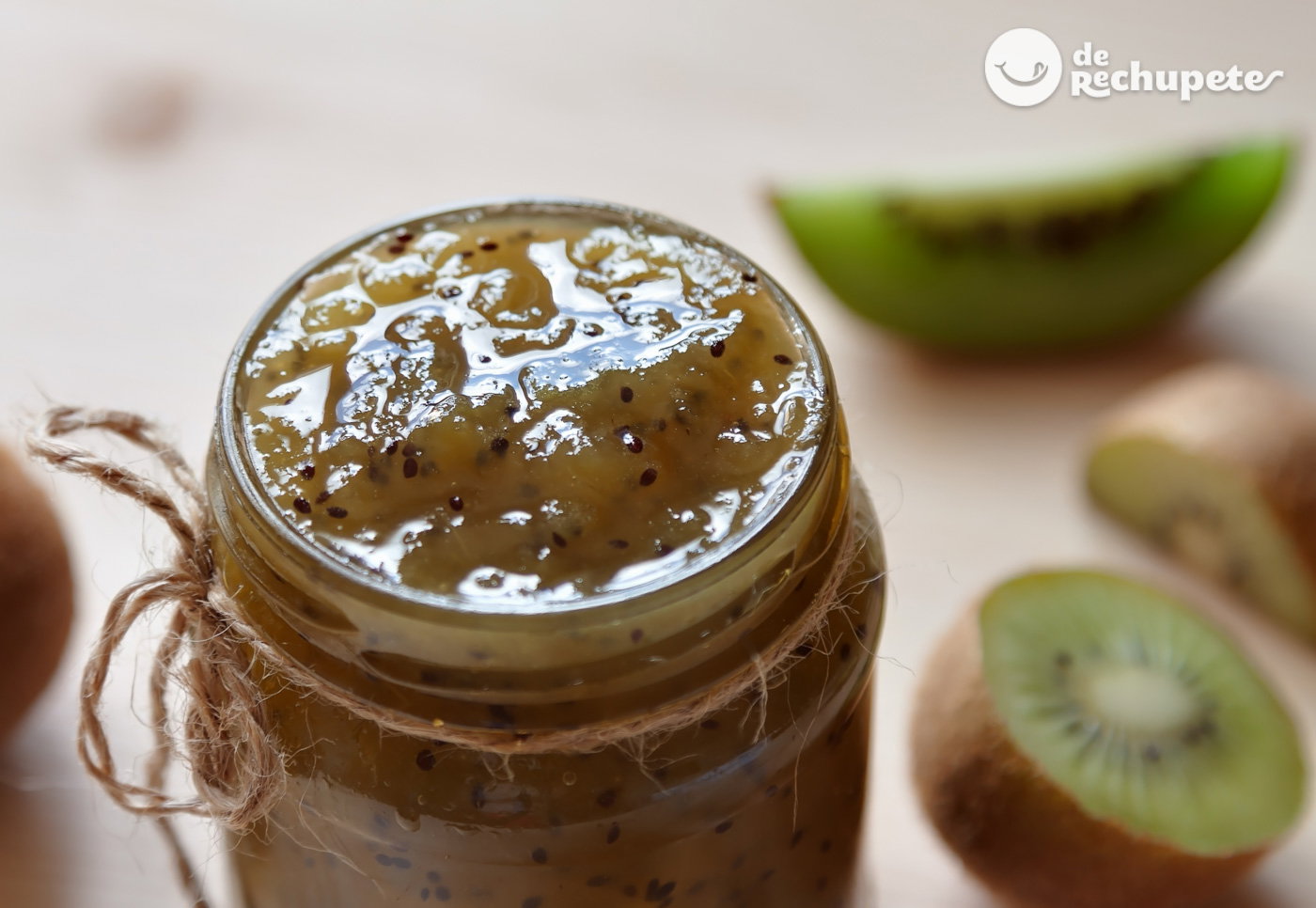 Mermelada de kiwi. Receta casera con y sin azúcar