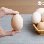 Cómo medir fracciones de huevo para adaptar cantidades de una receta