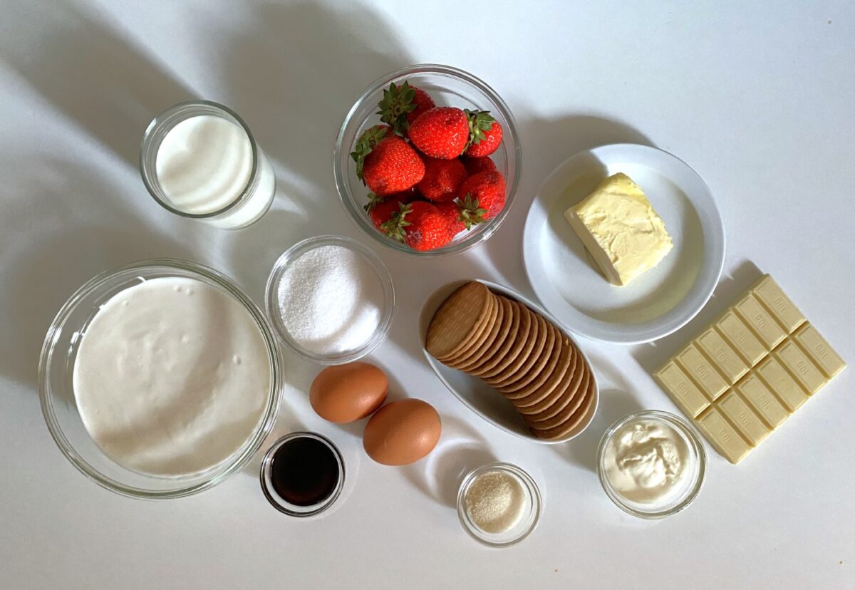 Cómo hacer tarta mousse de fruta sin horno. Postre de frutas de temporada