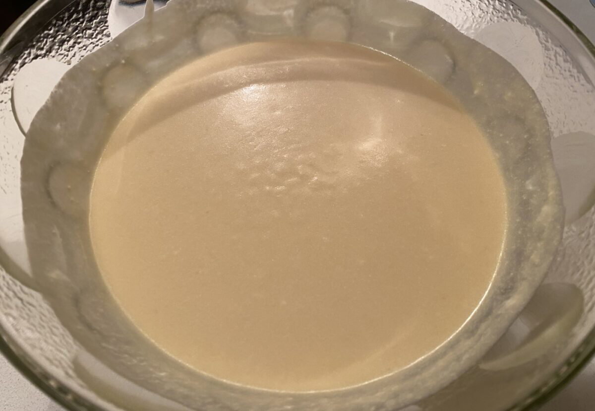 Cómo hacer tarta mousse de fruta sin horno. Postre de frutas de temporada