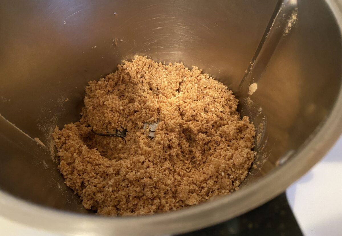 Cómo hacer tarta mousse de fruta sin horno. Postre de frutas de temporada