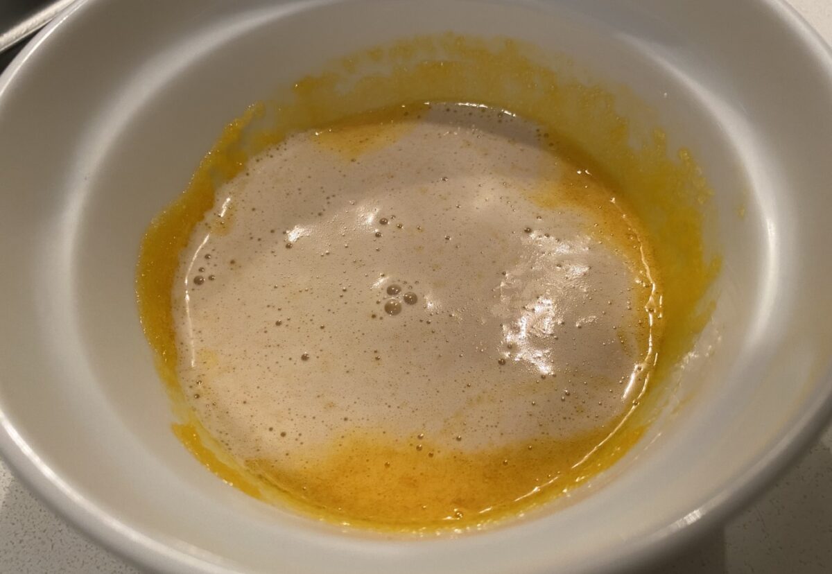 Cómo hacer tarta mousse de fruta sin horno. Postre de frutas de temporada