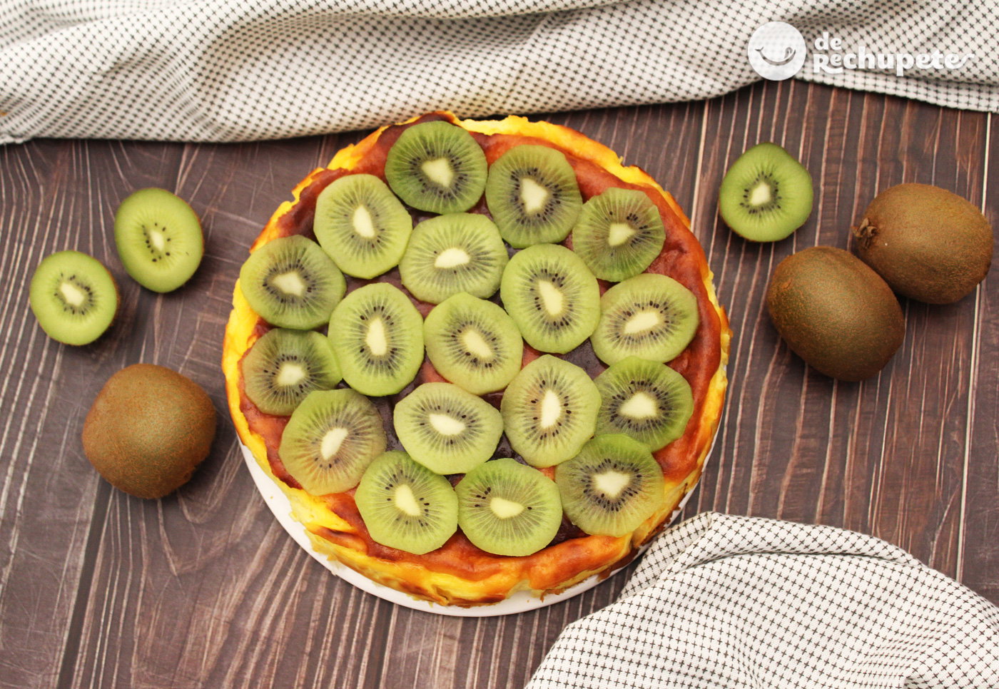 Tarta de queso con kiwi