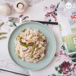 Arroz con espárragos verdes. Receta vegetariana para disfrutar del arroz