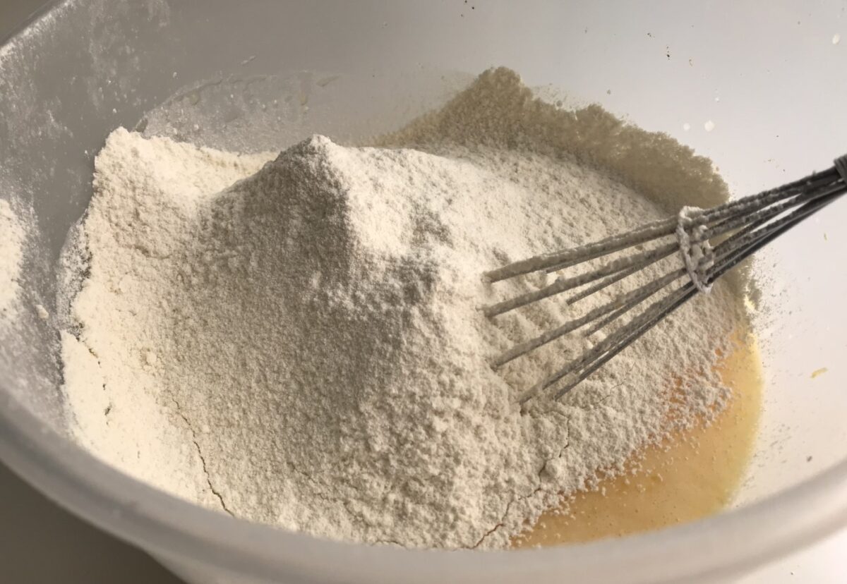 Cómo hacer una coca boba o coca María. Receta tradicional paso a paso
