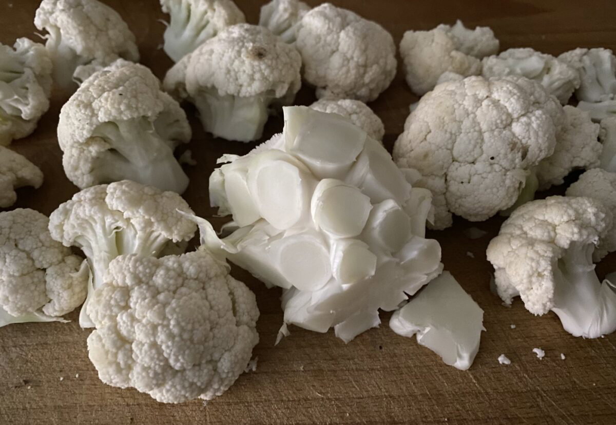 Migas de coliflor. Receta de unas migas deliciosas y más saludables con coliflor