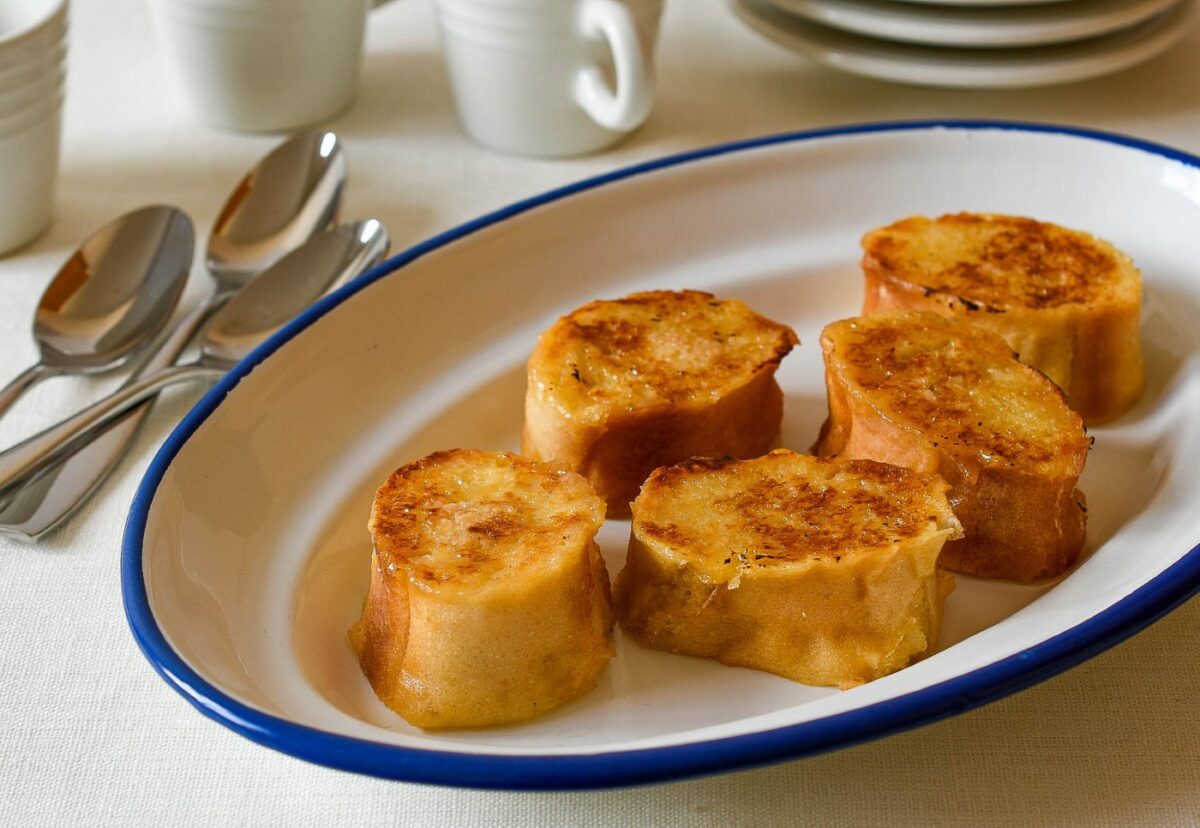Cómo hacer torrijas en el microondas, receta exprés