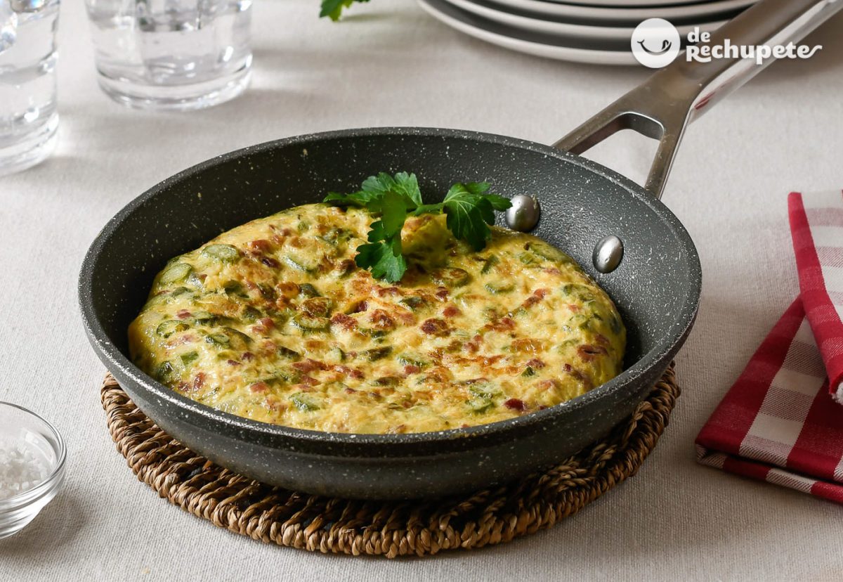 Tortilla de espárragos con jamón