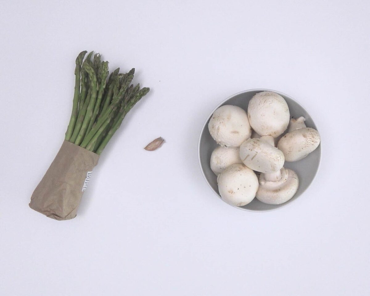Arroz con espárragos verdes. Receta vegetariana para disfrutar del arroz