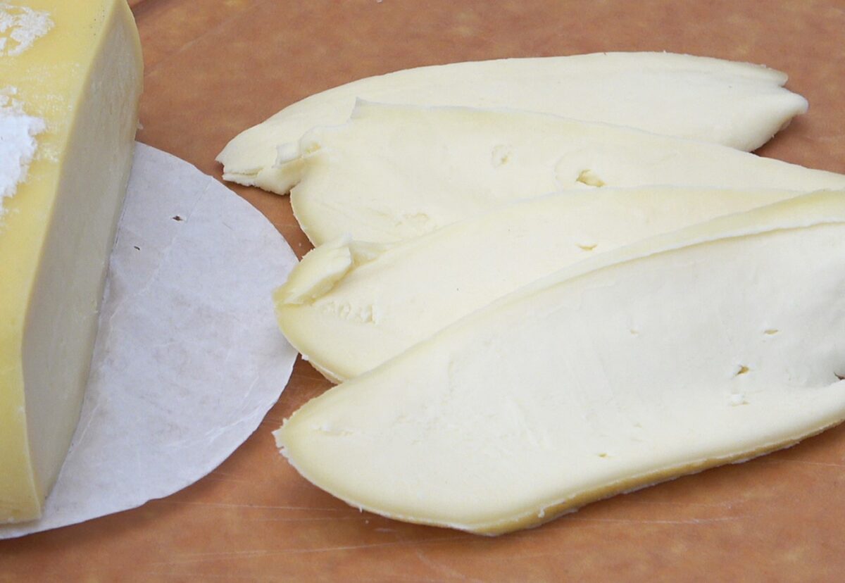 Cachopo al estilo gallego, relleno de lacón y queso de Arzúa-Ulloa