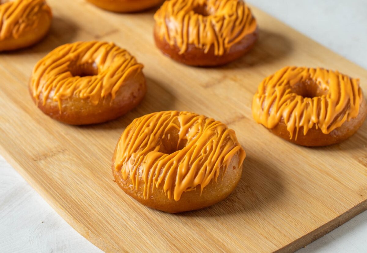 Donuts de naranja caseros. Tu merienda redonda con naranjas de temporada