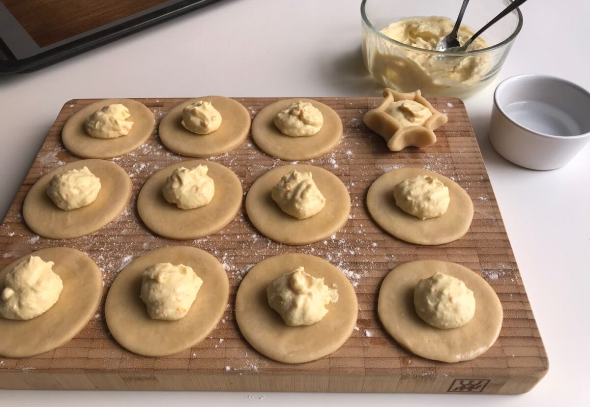 Formagelle de Pascua. Pastelitos italianos con ricotta para Semana Santa