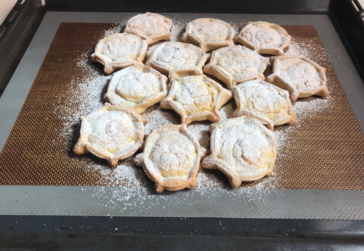 Formagelle de Pascua. Pastelitos italianos con ricotta para Semana Santa