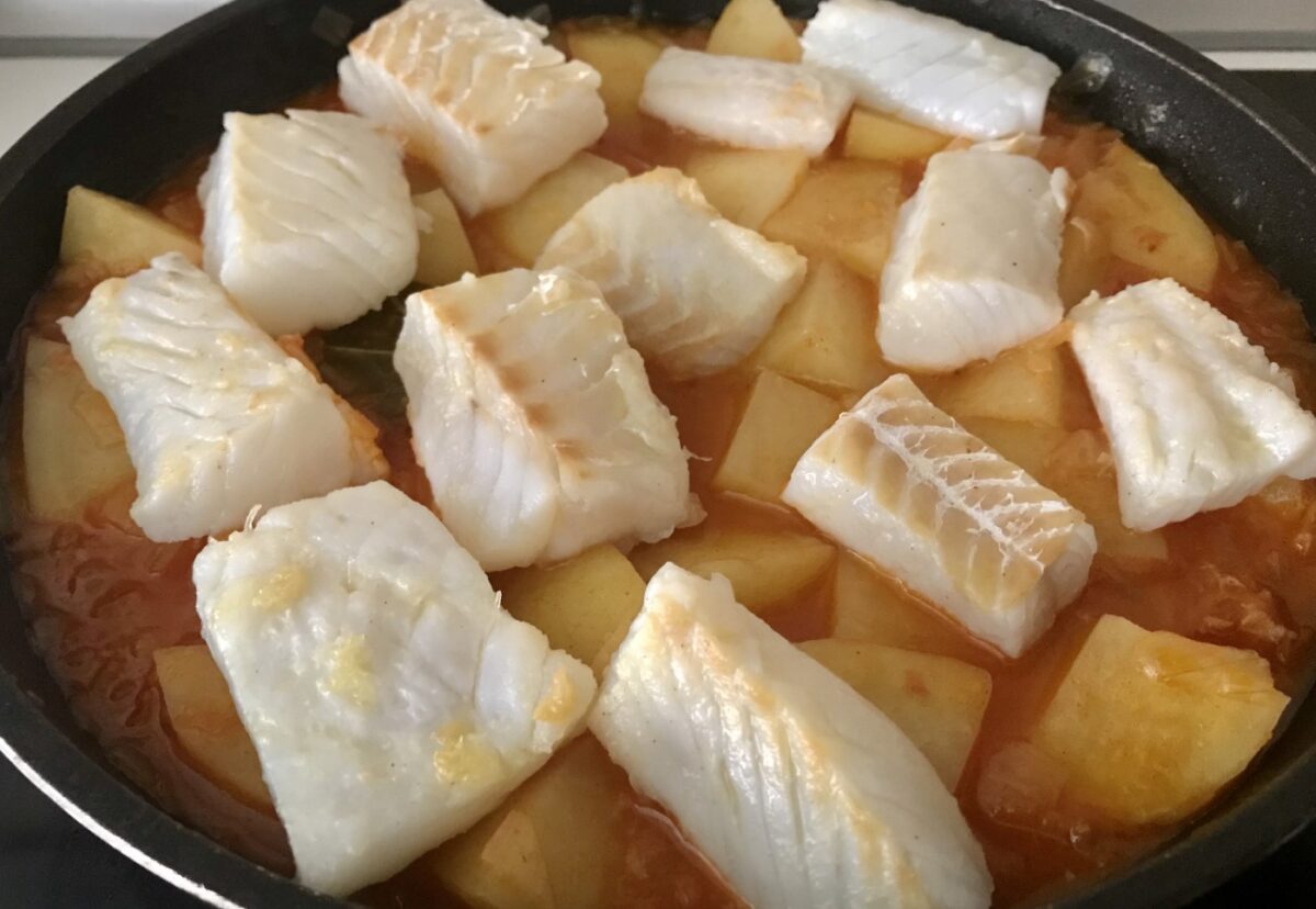 Patatas con bacalao, receta de la abuela