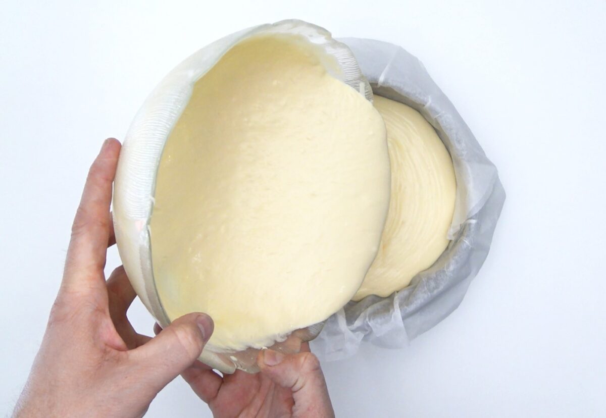 Basque cheesecake o tarta de queso vasca