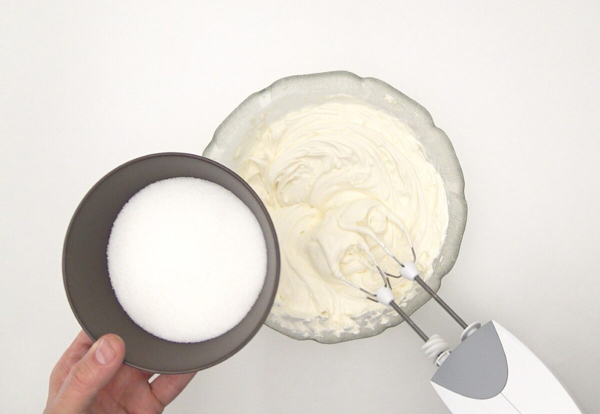 Basque cheesecake o tarta de queso vasca