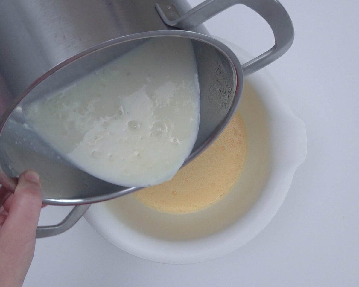 Flan de arroz con leche. Postre cremoso paso a paso