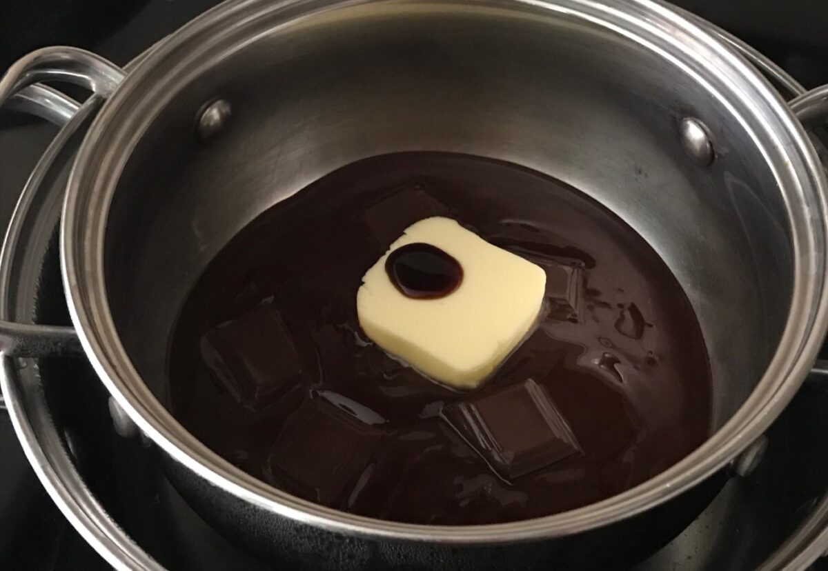Nidos de chocolate para los huevos de Pascua