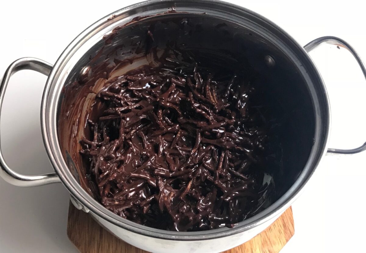Nidos de chocolate para los huevos de Pascua