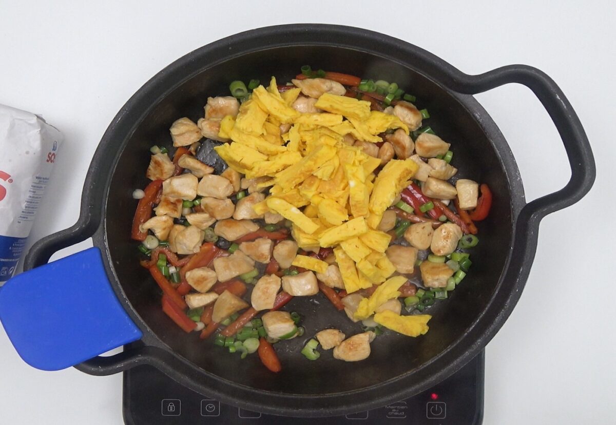 Cómo hacer arroz chaufa. Receta peruana fácil y sabrosa