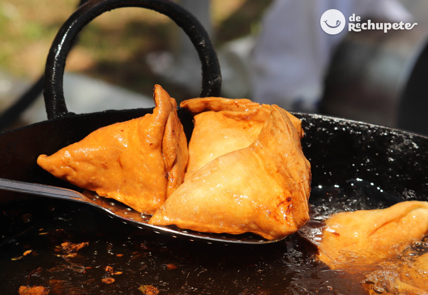 Samosas. ¿qué son? tipos, origen e historia. nuestras recomendaciones