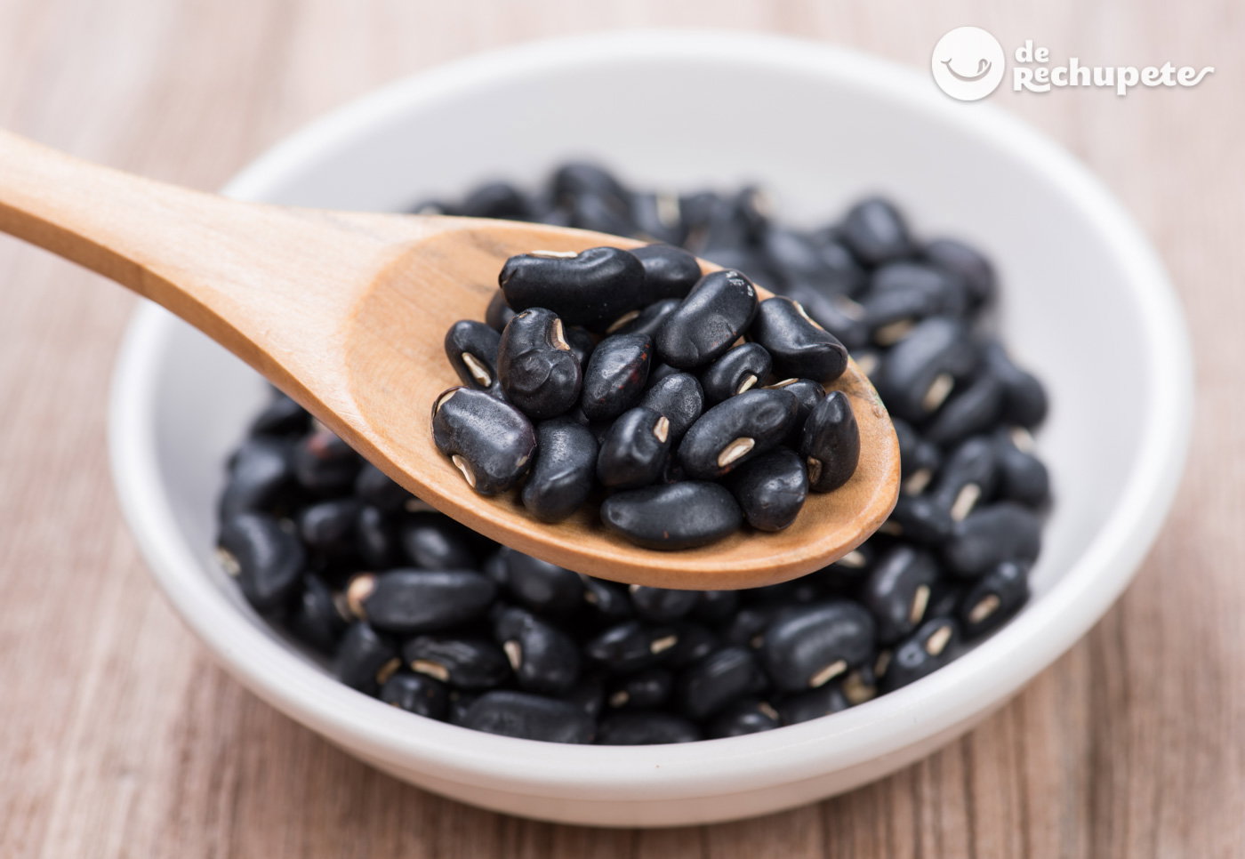 Alubias, frijoles, habichuelas, fabas, fabes, verdinas... ¿Son lo mismo? Recetas que puedes hacer con ellas