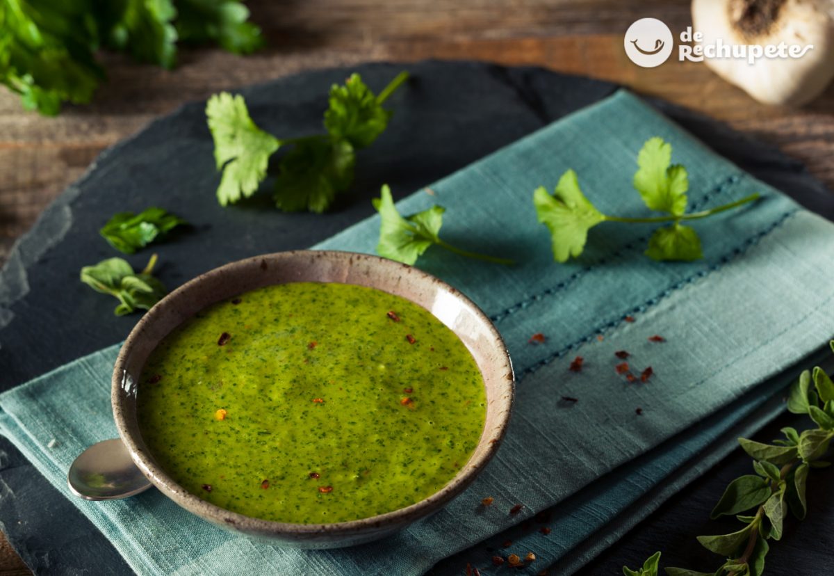 Salsa verde casera. Receta de esta salsa de perejil al estilo vasco