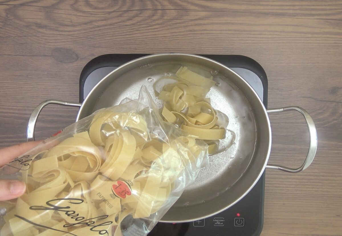 Pasta Pappardelle al ragú