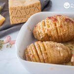 Patatas asadas Hasselback con Grana Padano